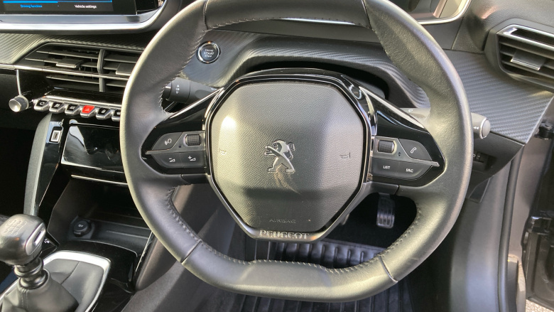 Peugeot 208 1.2 PureTech 100 Allure Premium 5dr Petrol Hatchback